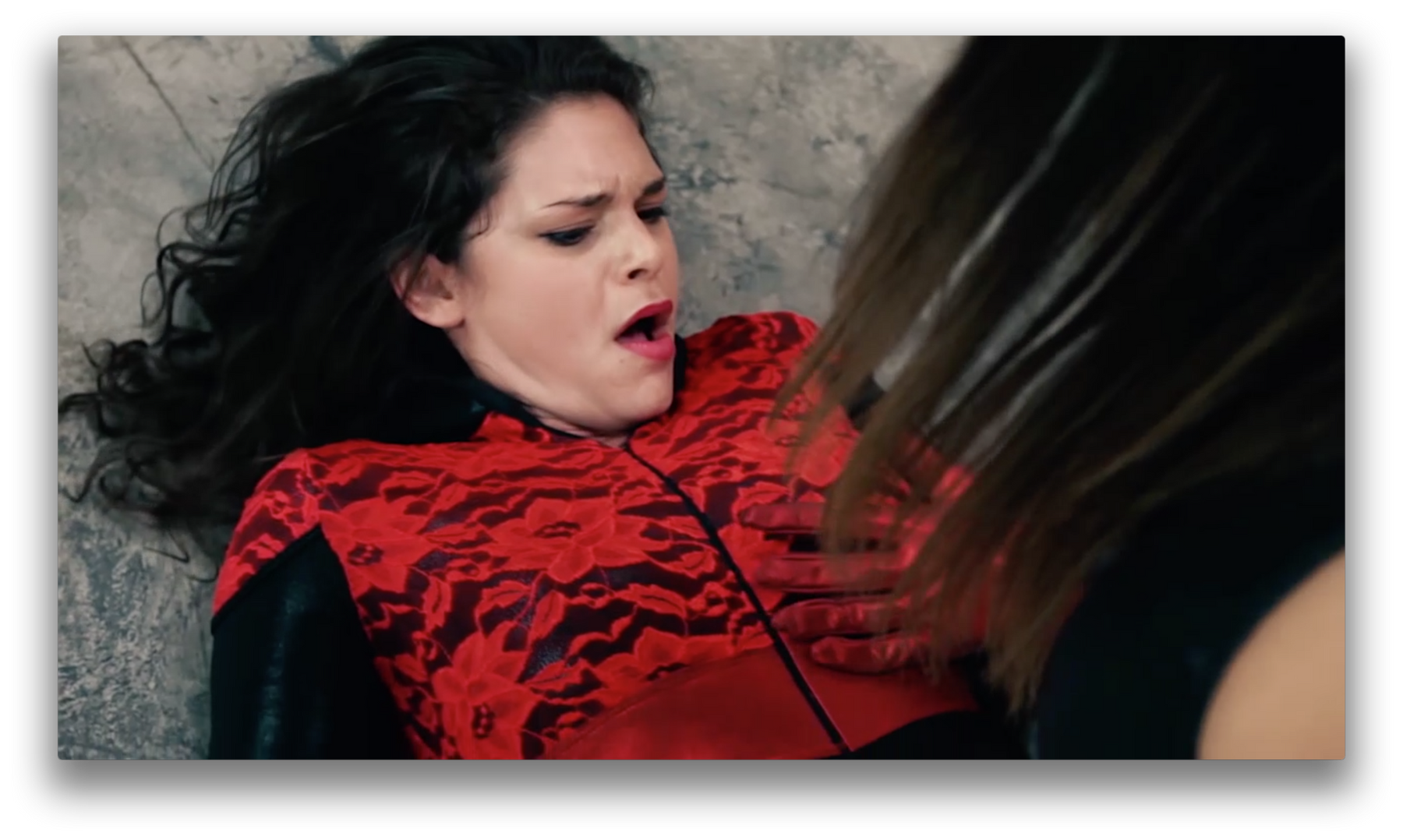 HK | Shadowgirl vs Pyra 1