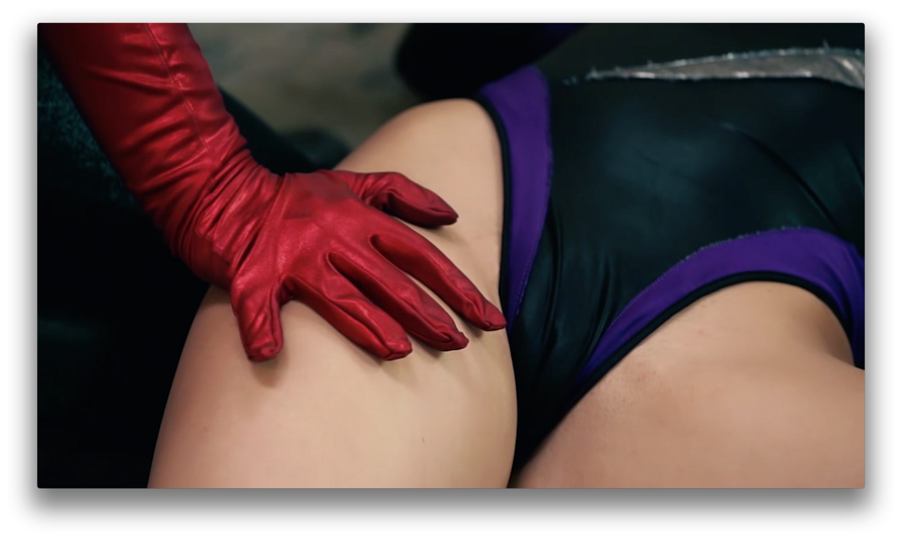 HK | Shadowgirl vs Pyra 1