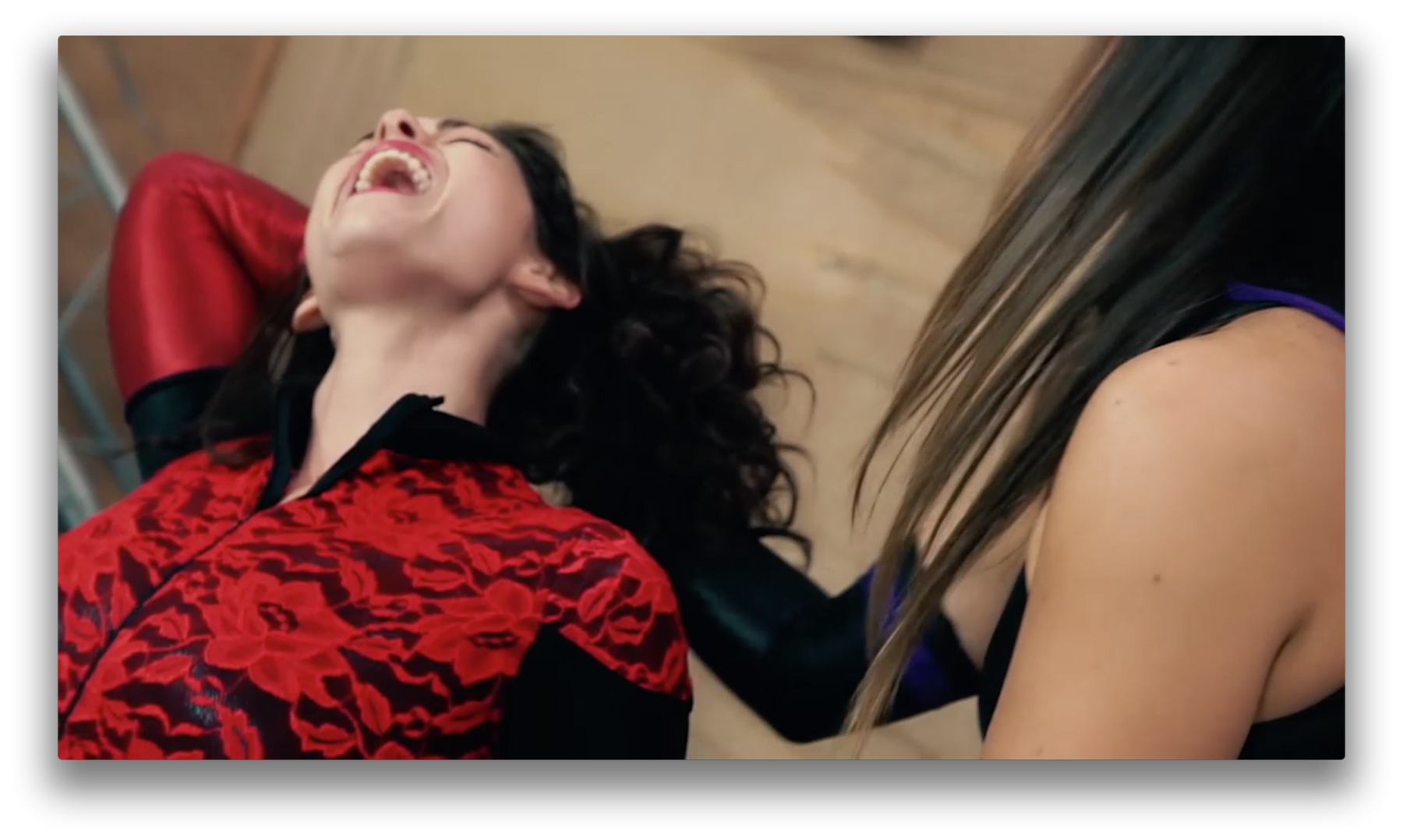 HK | Shadowgirl vs Pyra 1