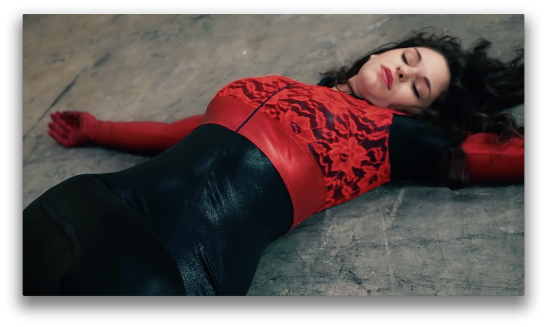 HK | Shadowgirl vs Pyra 1