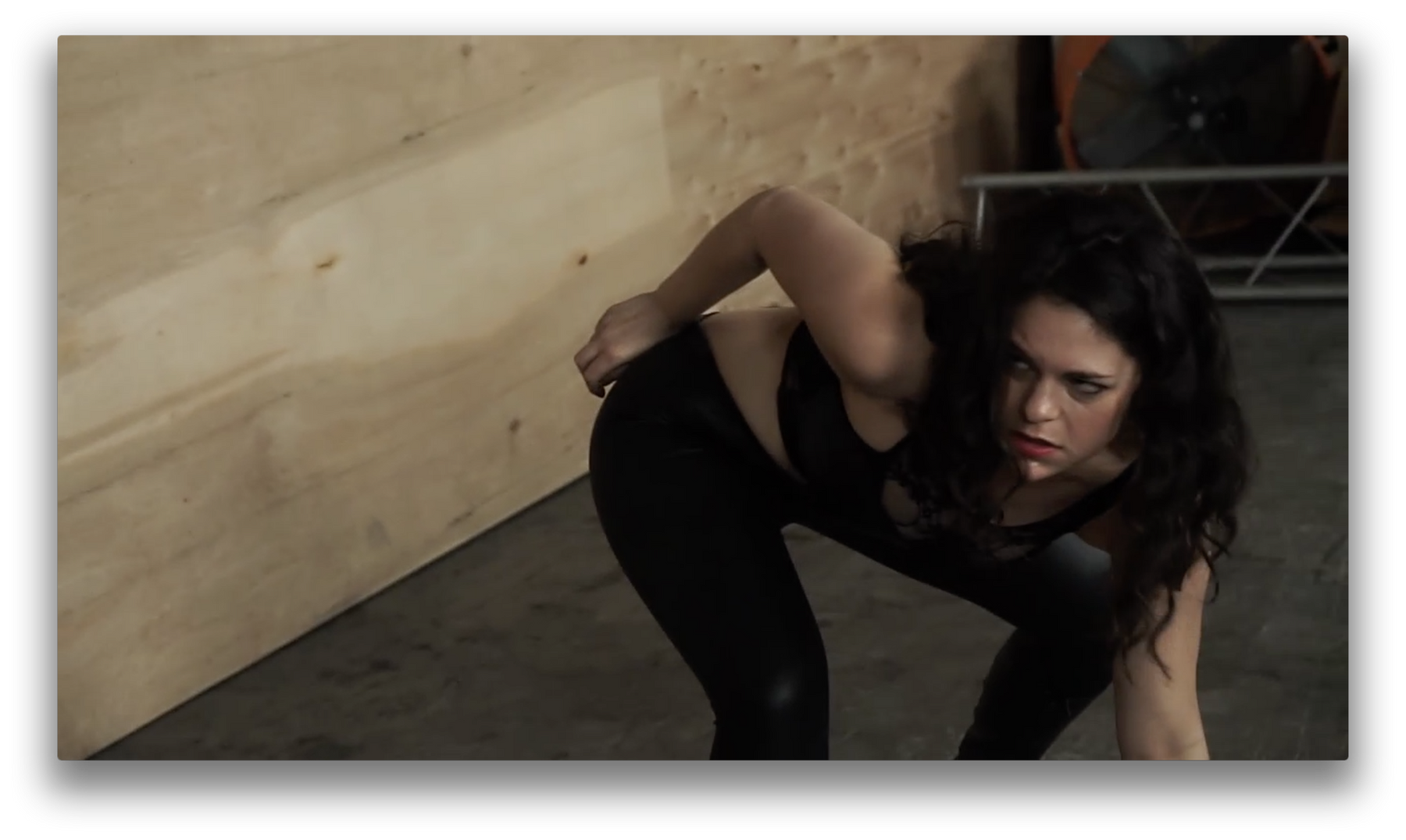 HK | Nightshade vs Isis 1