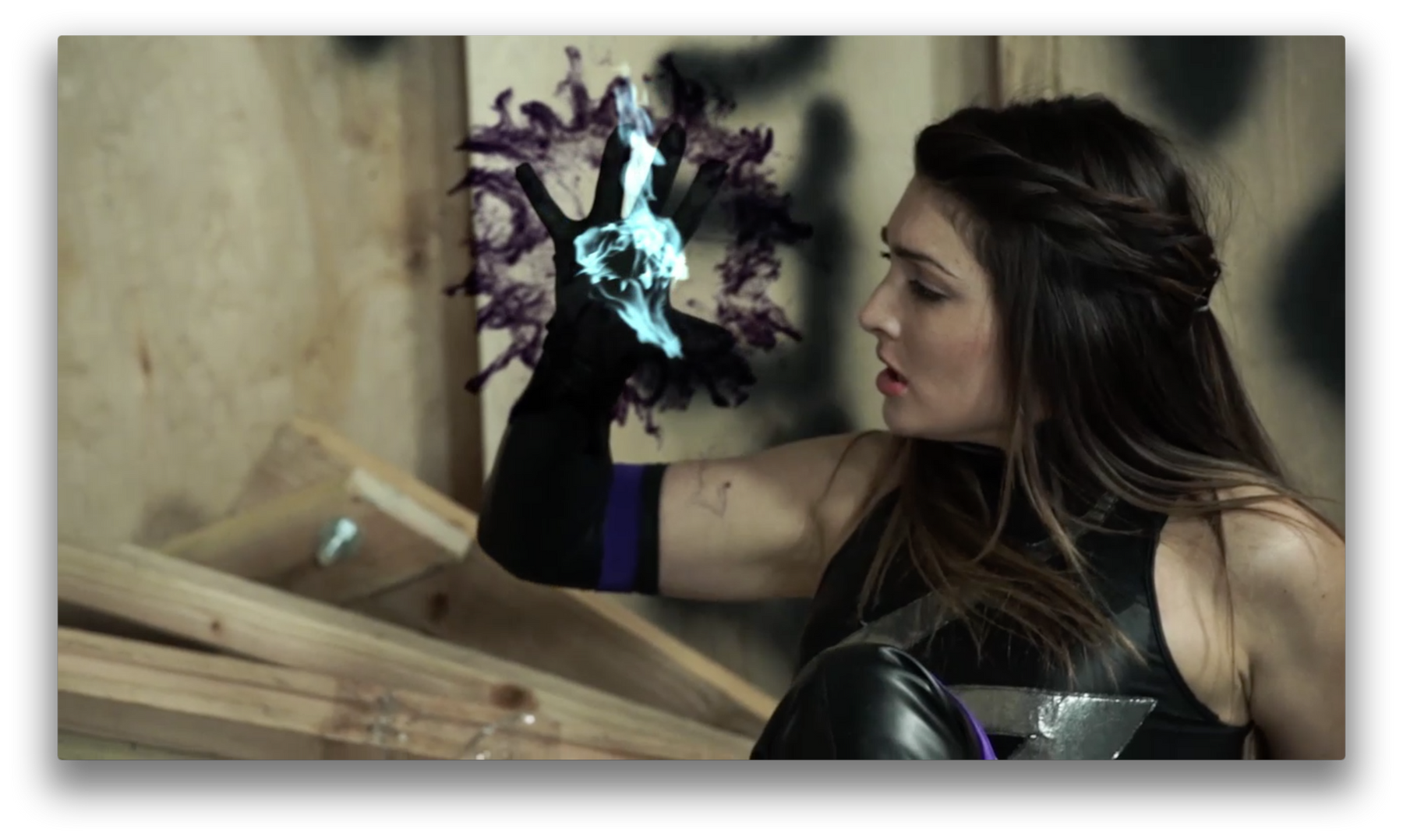 HK | Shadowgirl vs Firestar 1