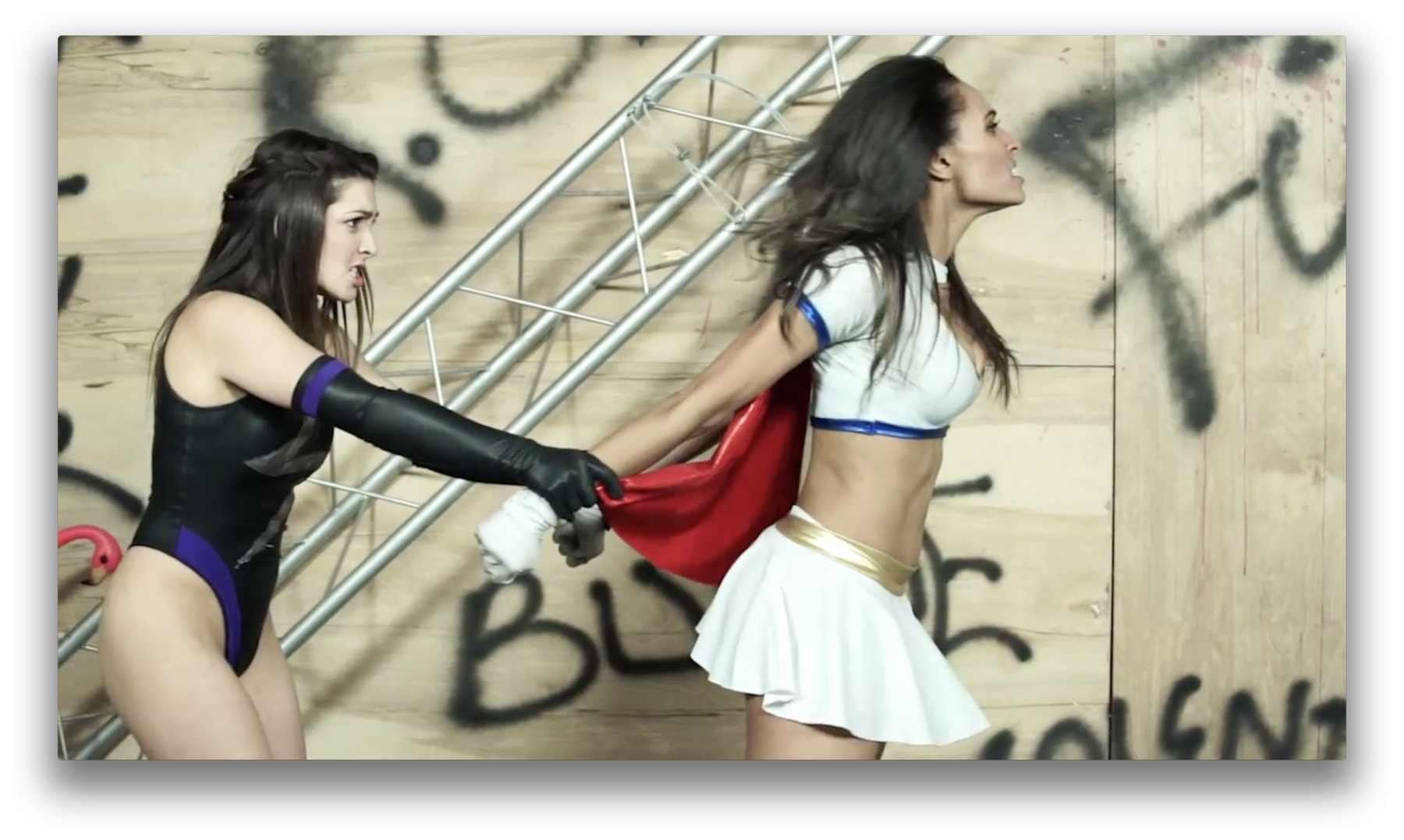 HK | Shadowgirl vs Firestar 1