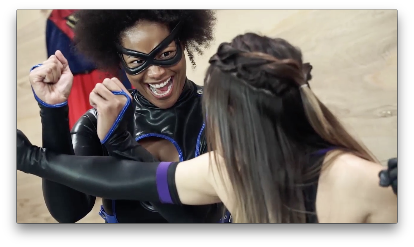 HK | Shadowgirl vs Syren 1