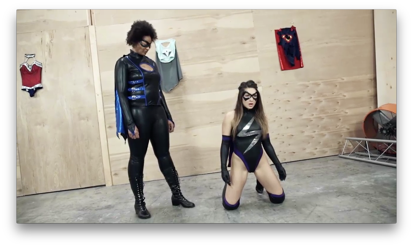 HK | Shadowgirl vs Syren 1