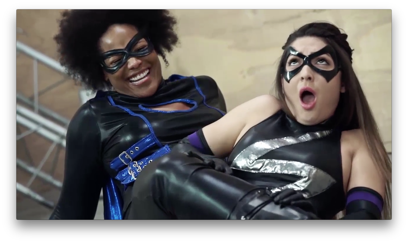 HK | Shadowgirl vs Syren 1