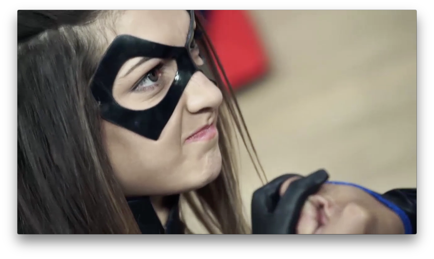 HK | Shadowgirl vs Syren 1